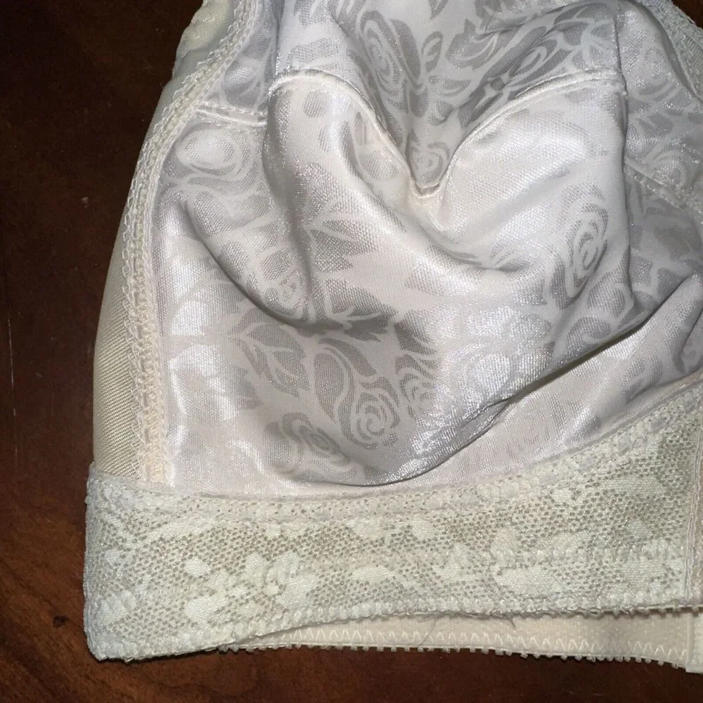 Playtex Vintage 18 Hour Comfort Strap Original Soft Cup Bra #4693 38DD